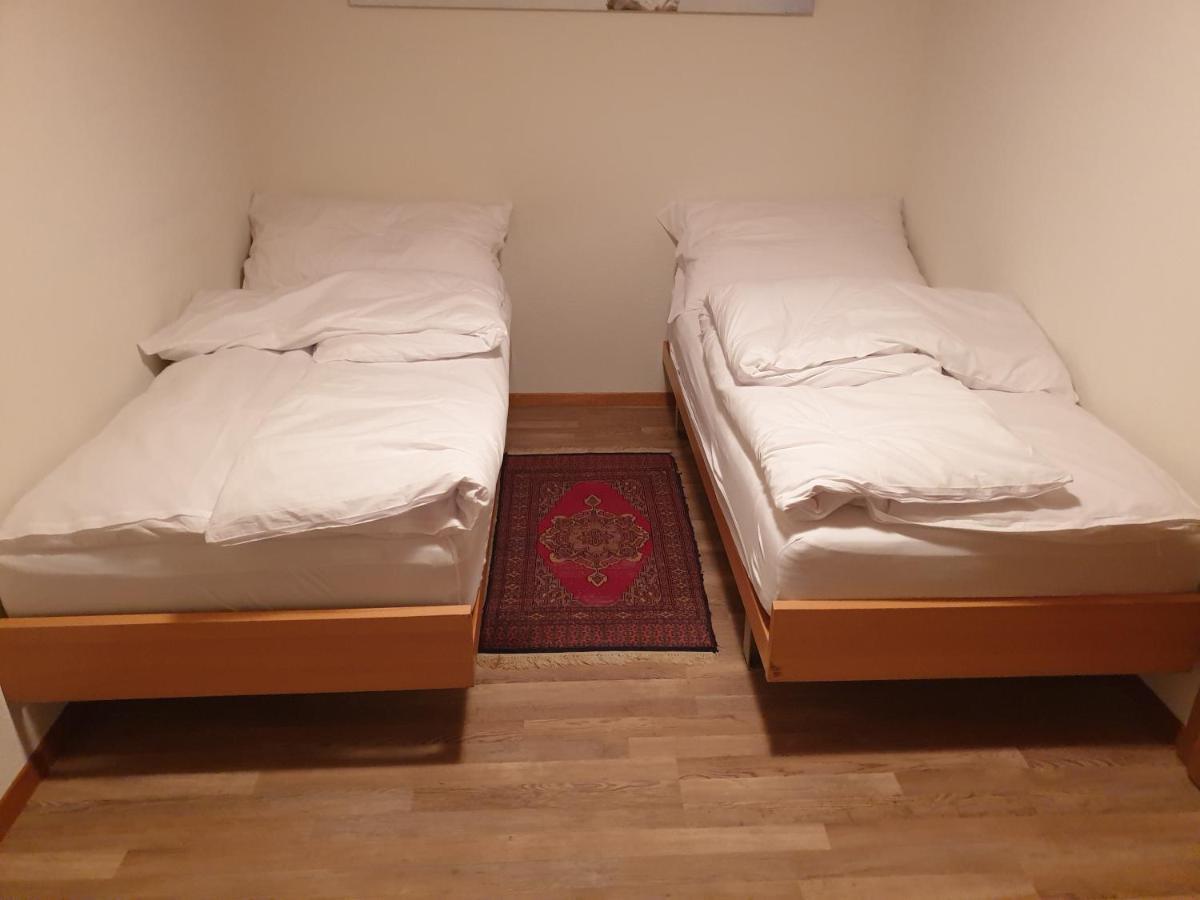 Mornag Ag Ferien Wohnung 베젠 외부 사진