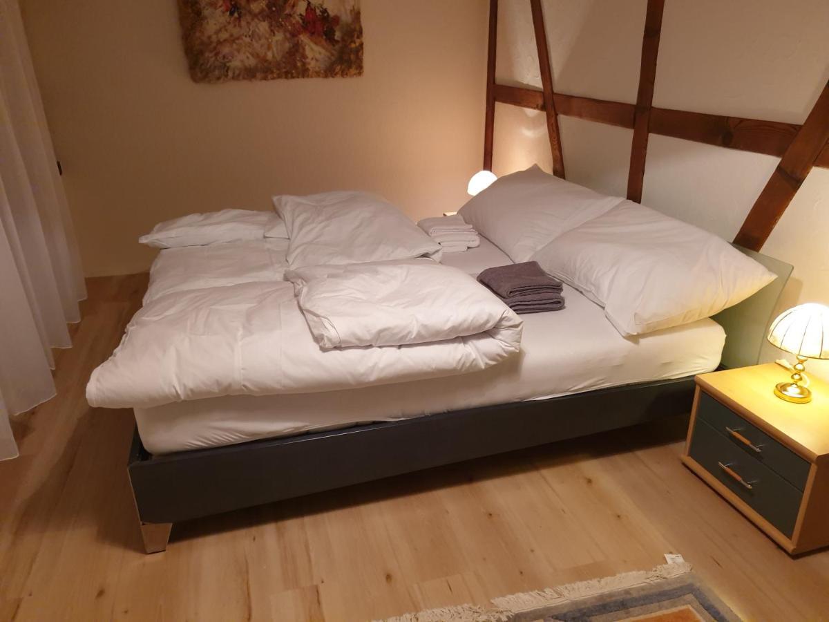 Mornag Ag Ferien Wohnung 베젠 외부 사진